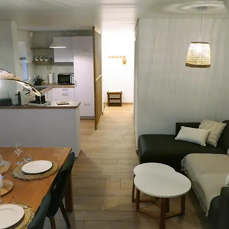 Maison D'hotes La Pierre De Lune * Roches
